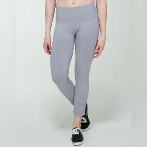 LULULEMON Ribbed Thick Ebb to street Cropped Leggings Size 4 Light Gray